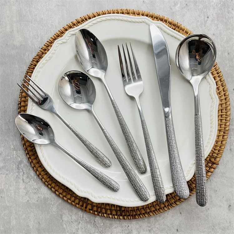 Elegant 304 Stainless Steel Modern Flat Head Shovel Knife and Mirror Thick Dessert Spoon Set Disposable Tableware for Hotels